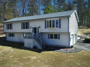 191 School St, Granby, MA 01033