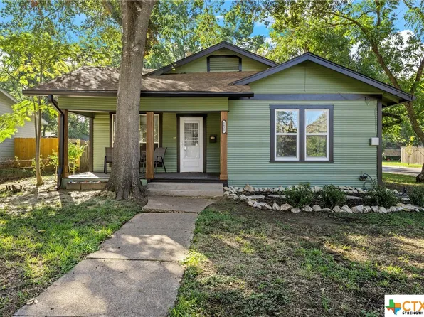 1821 Woodlawn Ave, Corsicana, TX 75110