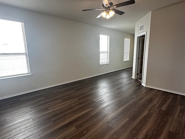 Cobb Branch Dr — Photo 17