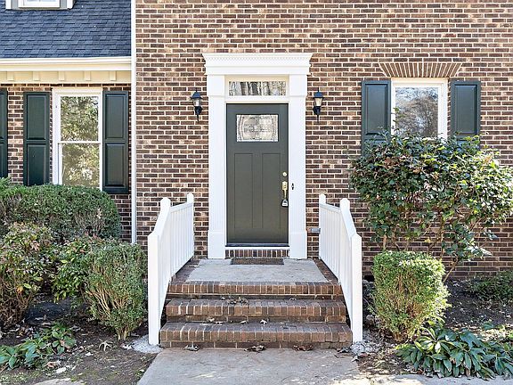 4th image of 4601 Eastbrae Ct