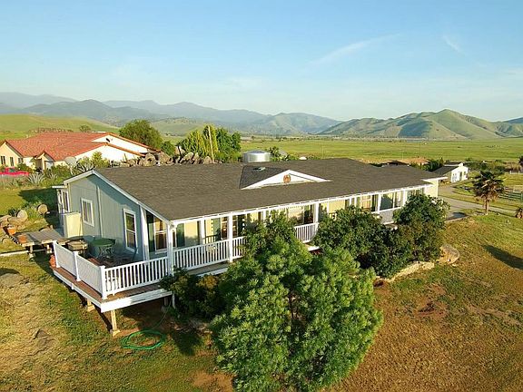 Views of Lake Success