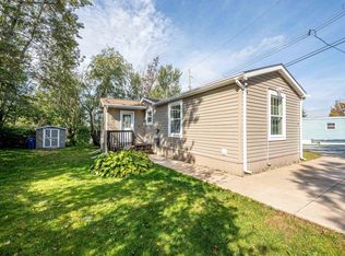 2 Alan St, Middle Sackville, NS B4E 1C7