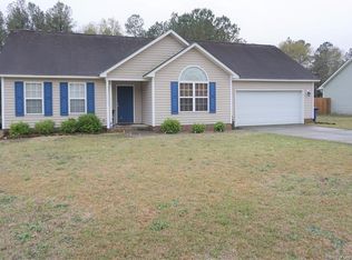 106 Tenacre Trl, Raeford, NC 28376