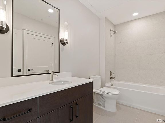 4th image of 1643 Boulder Street #303
