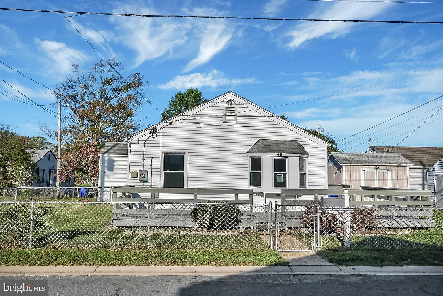 49 Circle Ave photo 1