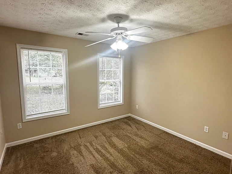 512 Morgans Landing Dr — Photo 11