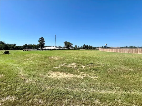 7260 Deville Estates Dr #15, Deville, LA 71328