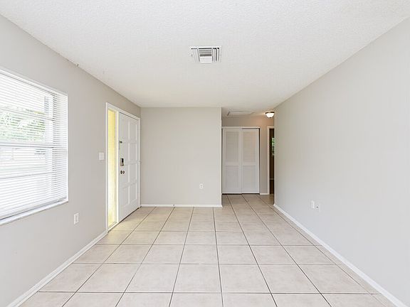 4th image of 109 Country Villas Dr