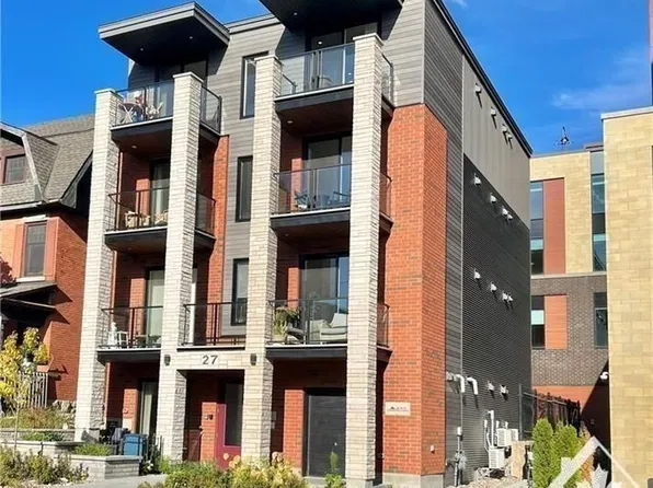 27 Monk St #7, Ottawa, ON K1S 3Y7