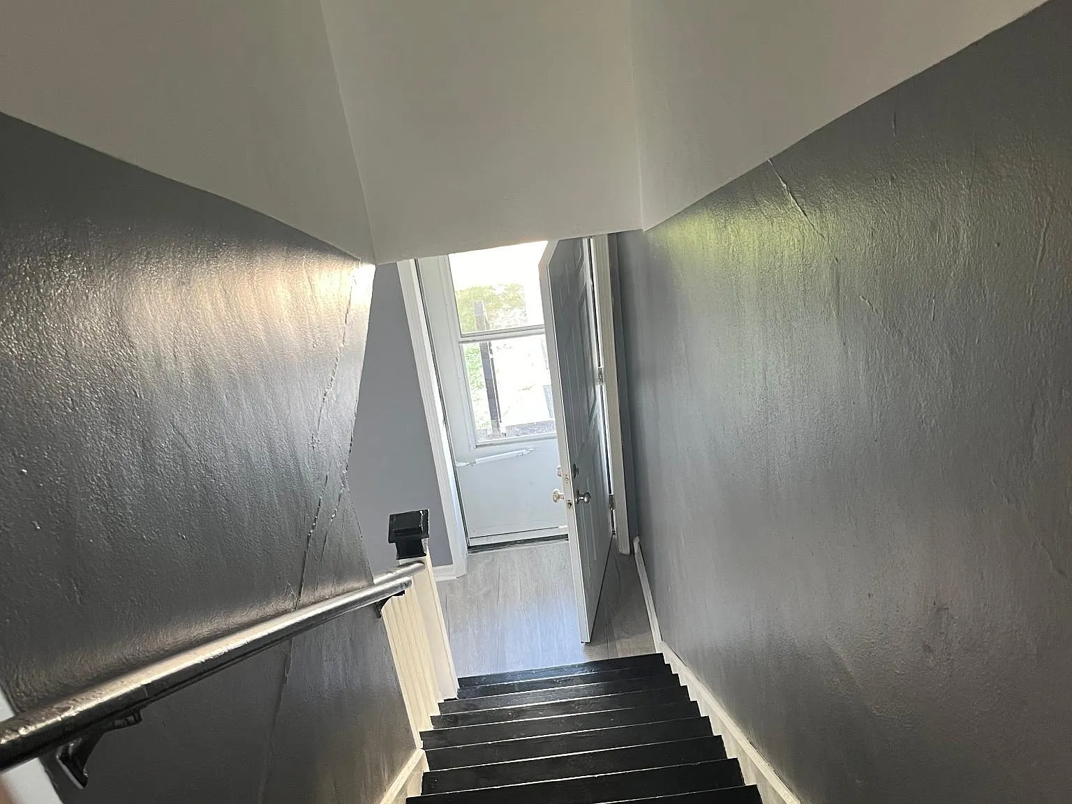 2 bed, 1000 sqft, $1,100 — Photo 2