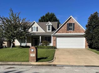 826 Carriage Dr, Tyler, TX 75703
