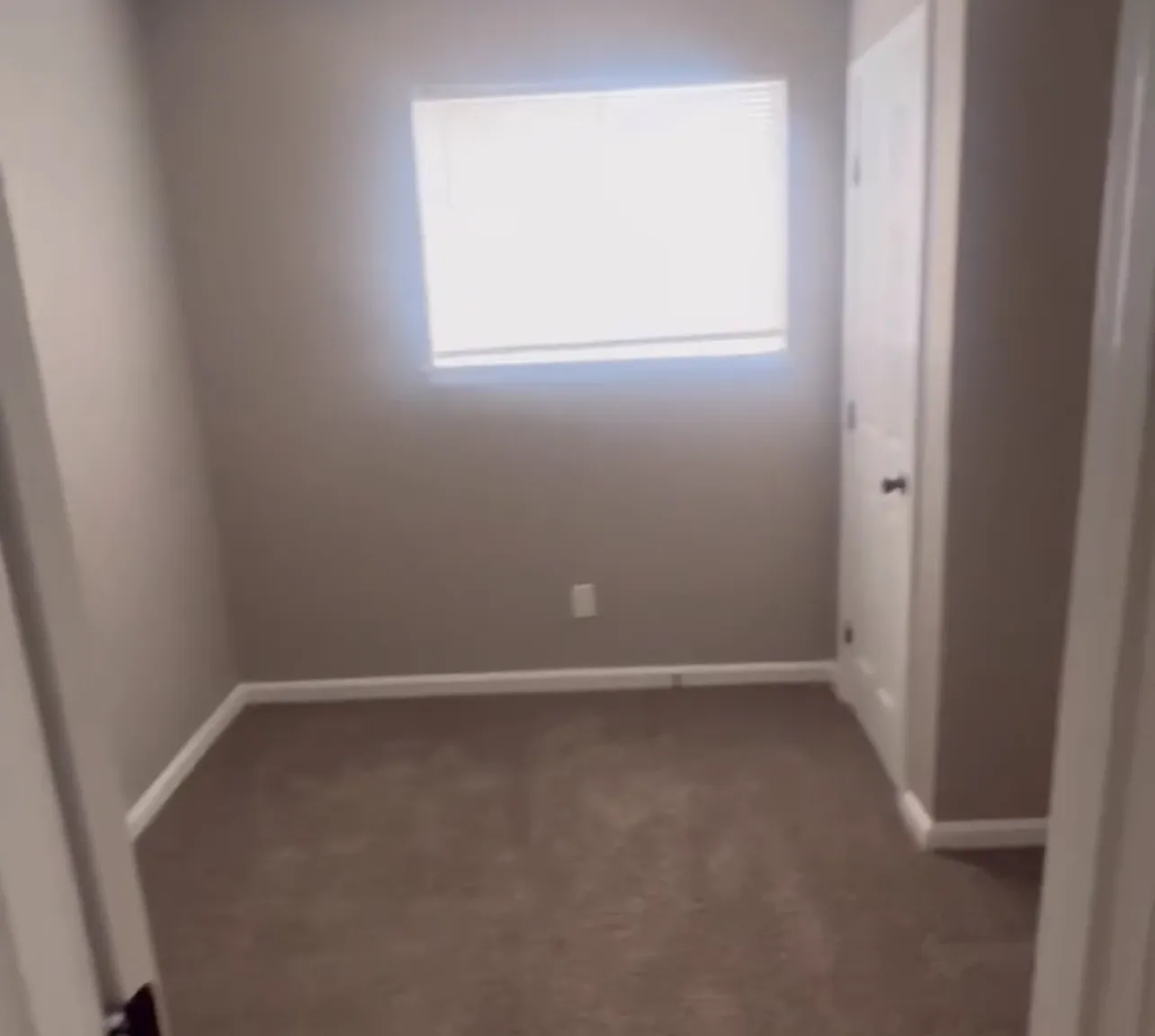 1616 Cameron St — Photo 3
