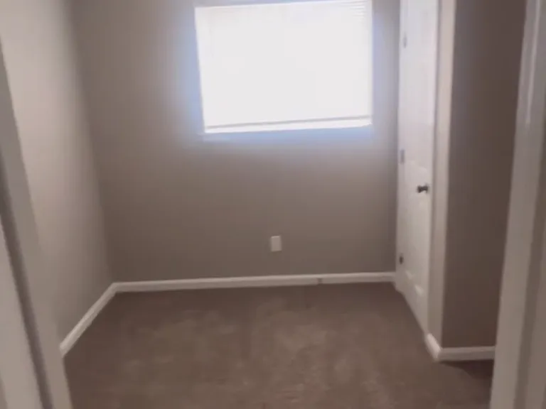 1616 Cameron St — Photo 3