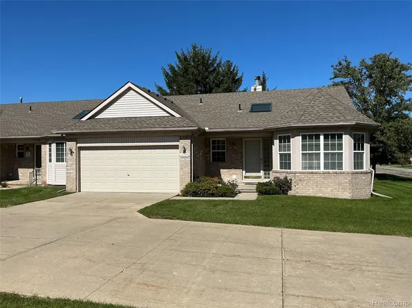 41370 Greenspire Dr, Clinton Township, MI 48038