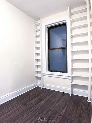 Rented by City Connections Realty | media 19