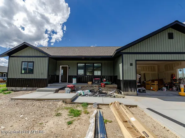 288 Holly Dr, Thayne, WY 83127