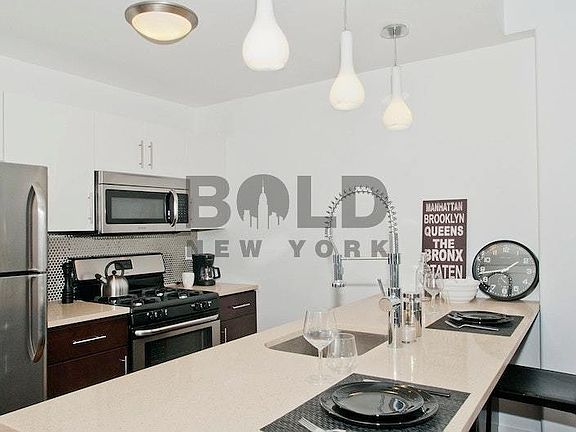 4th image of 80 Meserole St APT 3J
