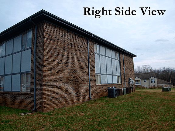 2nd image of 235 Vinewood Rd APT J8