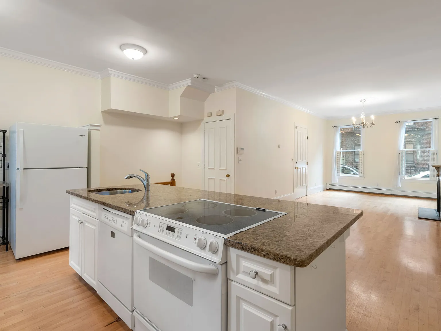 1 bed, 1006 sqft, $4,150 — Photo 1