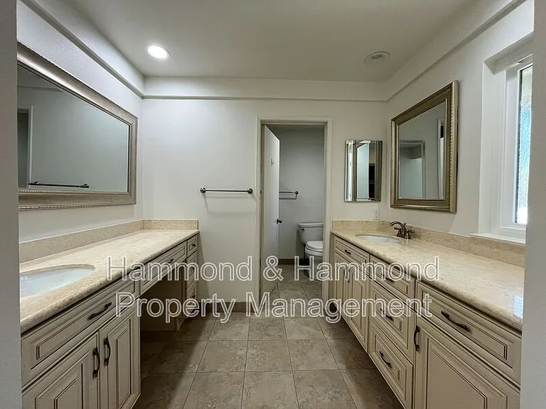 3804 Mainsail Cir — Photo 13