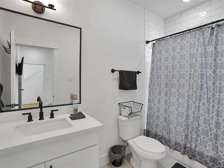 2711 Rosalie St — Photo 21