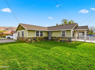 1301 N 2nd St, Yakima, WA 98901