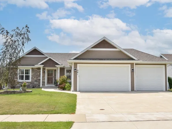 241 Silver Fox DRIVE N N, Kewaskum, WI 53040