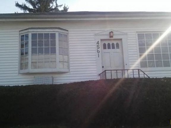 2nd image of 4561 Lamont Ave
