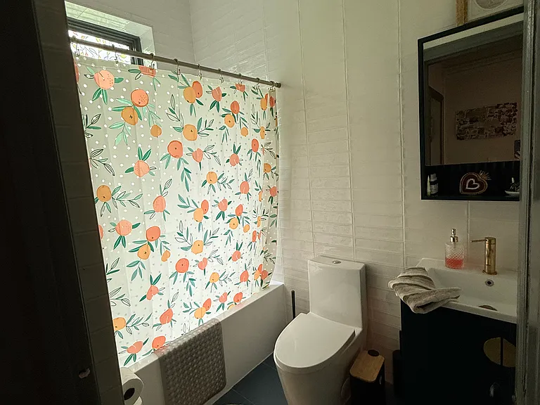 286 Grand St #3R — Photo 4