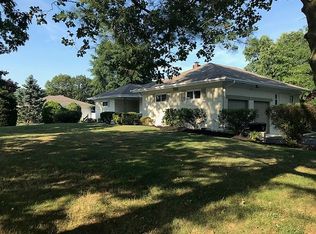 700 Palmer Ave, Middletown, NJ 07748