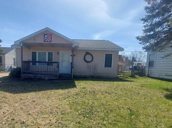 317 State St SW, Oscoda, MI 48750
