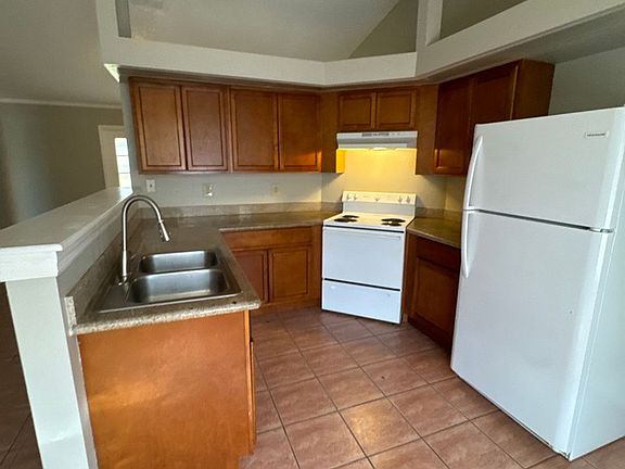 5th image of 3410 Florentine St