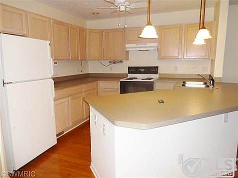 2nd image of 338 Westbrook Ct