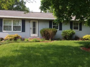 607 Alpine Ln, Holmen, WI 54636