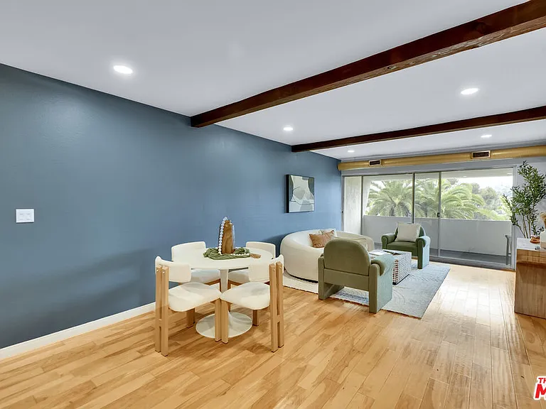 1701 Clinton St #210 — Photo 6