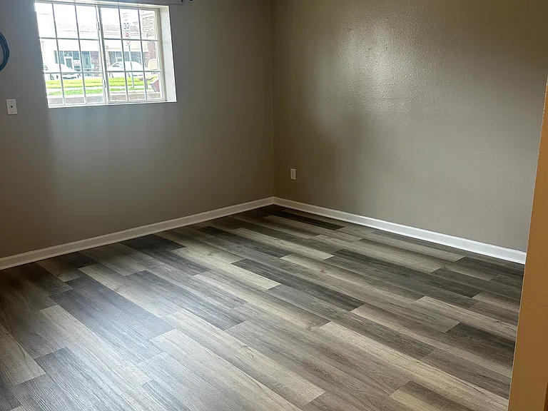 1314 W Pasewalk Ave #6 — Photo 10