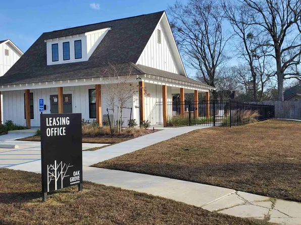 Oak Grove Townhomes