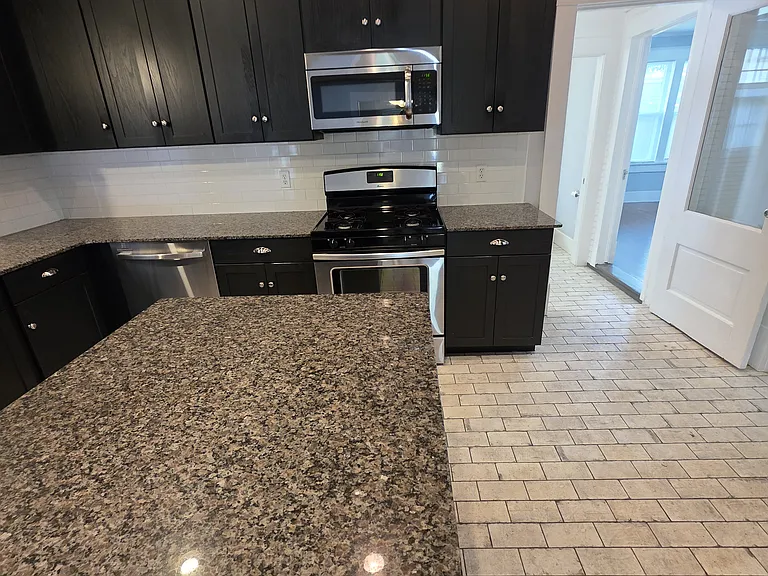 1401 S Elwood Ave — Photo 8