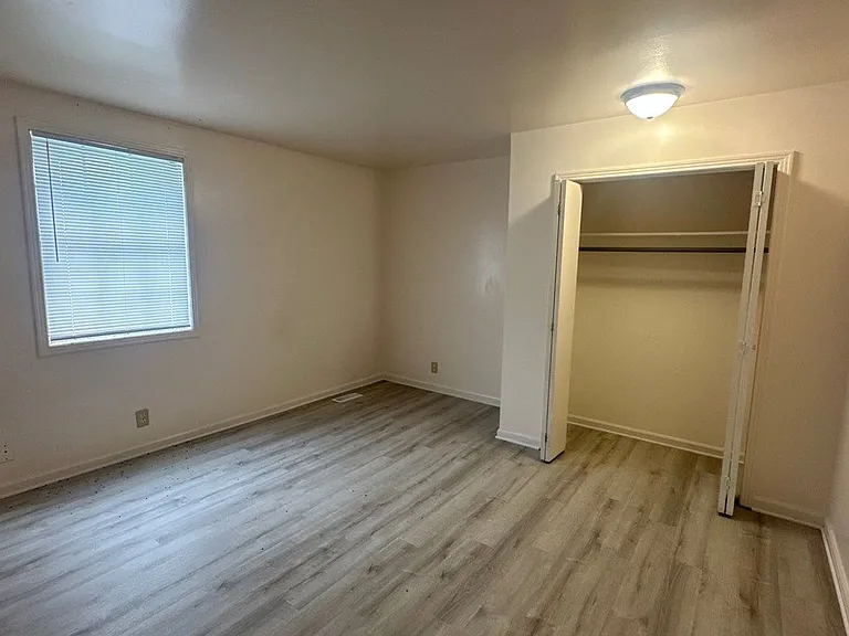Evergreen Townhomes — Photo 24