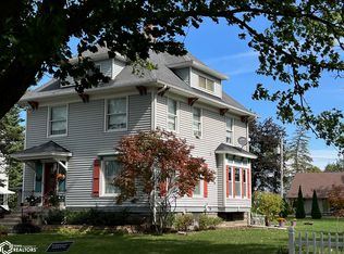 1414 Main St, Grinnell, IA 50112