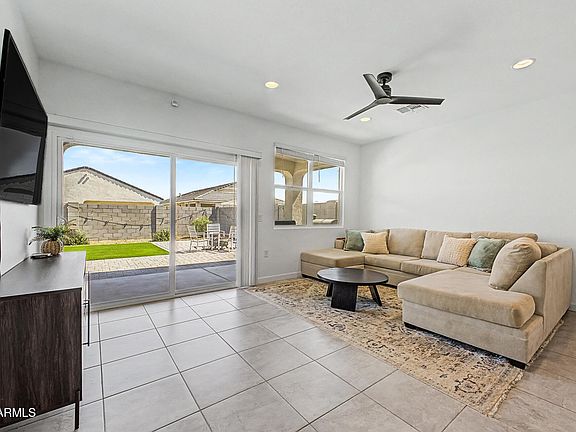 5th image of 3328 W SEAVER Avenue