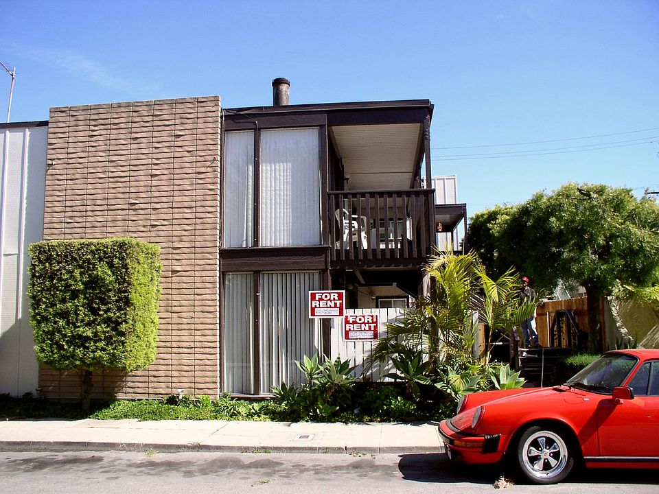 1st image of 52 Bennett Ave APT 9