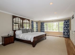 383 Middlesex Rd, Darien, CT 06820