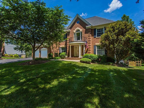 4th image of 15135 Wetherburn Dr