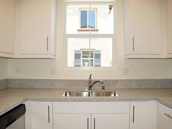 Sink with a view, granite counter tops & all stainless appliances