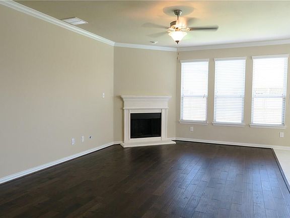 5th image of 16616 White Rock Blvd