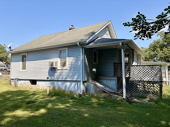 4th image of 508 S Abat St