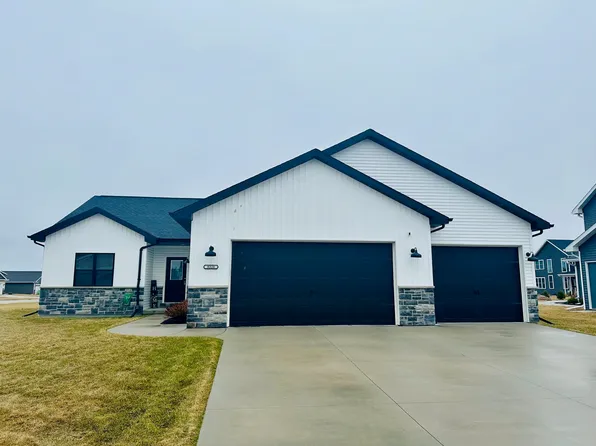 N9328 Rosella Dr, Appleton, WI 54915