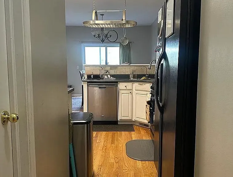 318 Abington Woods Dr — Photo 5