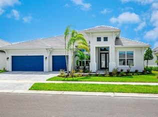 4682 Antrim Dr, Sarasota, FL 34240